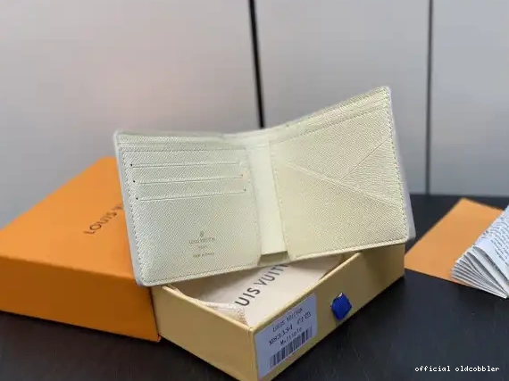 Official oldcobbler VUITTON MULTIPLE WALLET-11.5*9*1.5cm LOUIS 0629